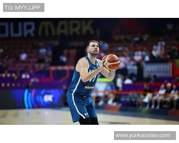 东契奇如何通过战术与技巧掌控比赛节奏成就球队核心地位